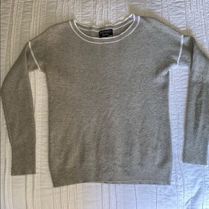 Light grey sweeter (Banana Republic) Italian Yarn